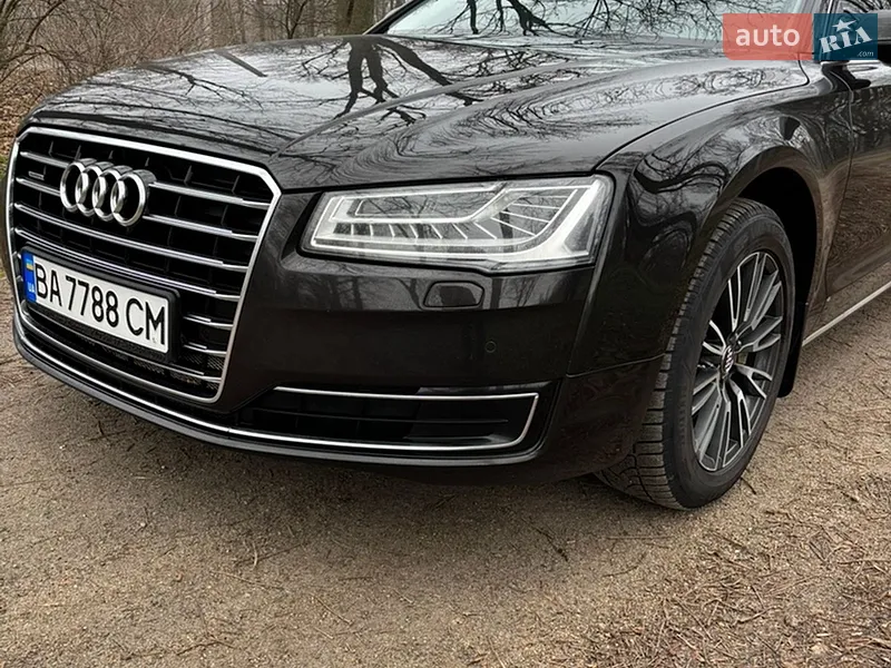 Audi A8 2017 VIN WAUZZZ4H4HN012357 фото оголошення 19 з 48