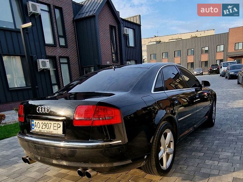 Седан Audi A8 2005 в Ужгороді