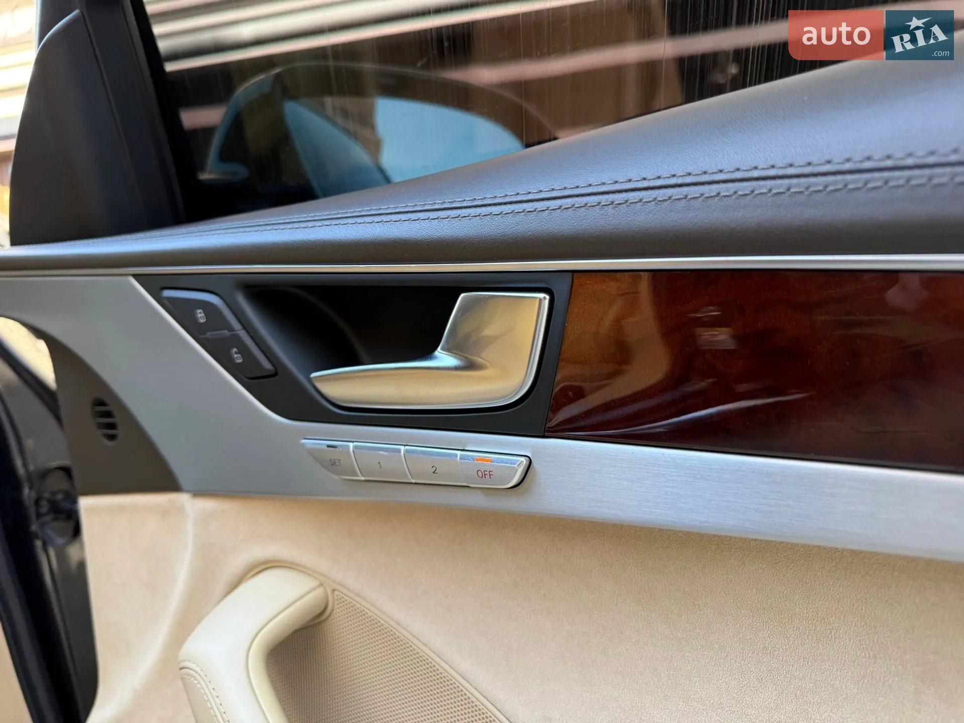 2010 Audi A8 - мініатюра 76