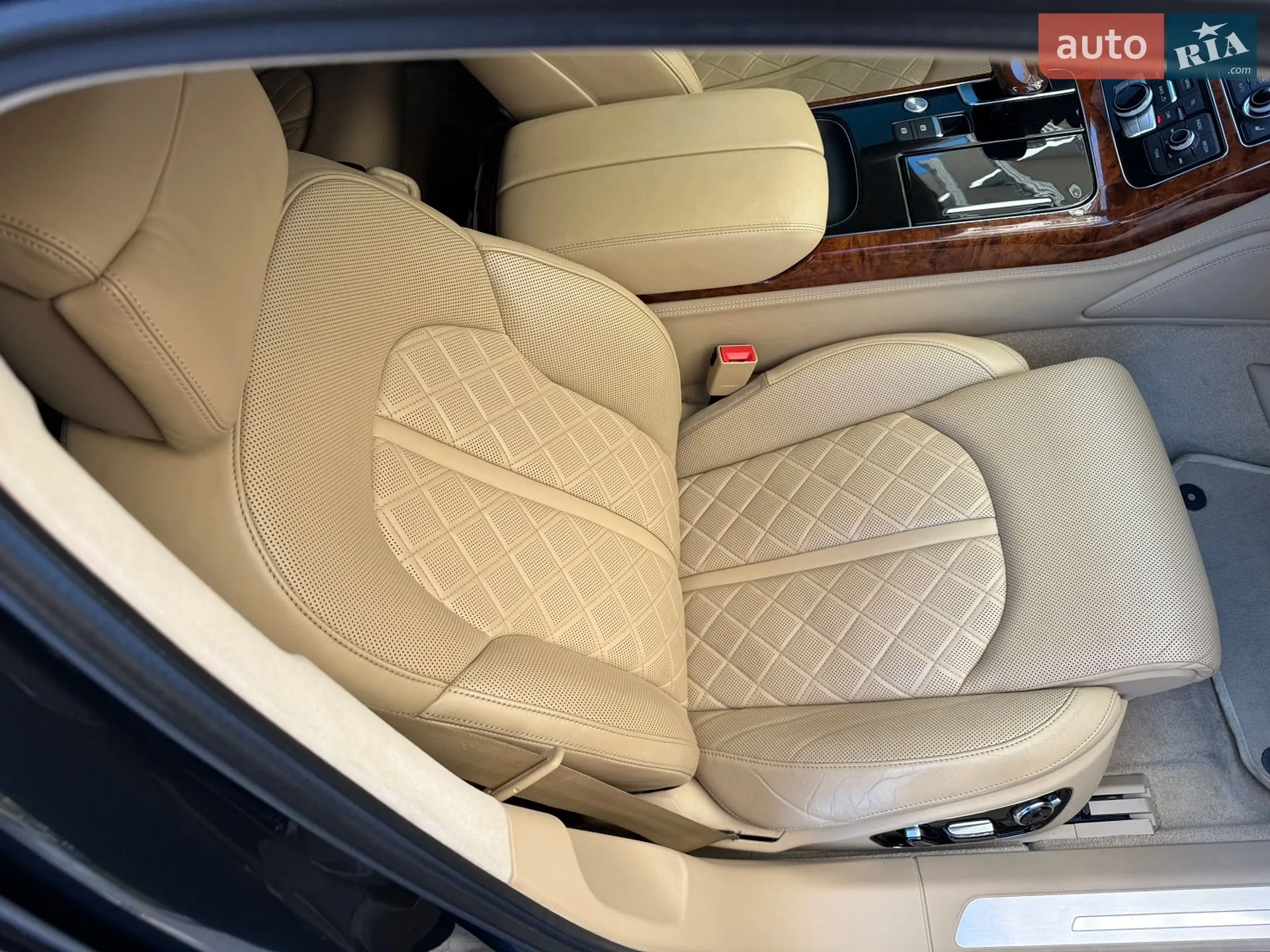 2010 Audi A8 - мініатюра 79