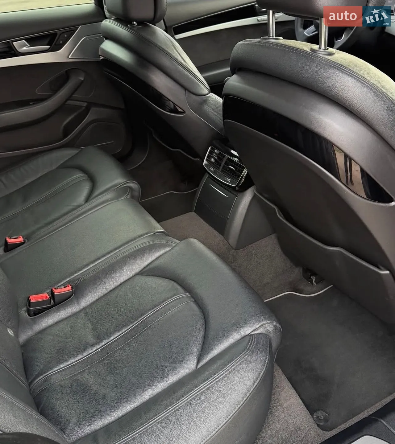 2015 Audi A8 - мініатюра 16