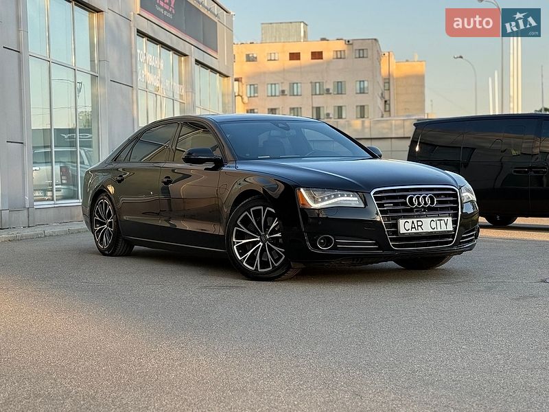 Седан Audi A8 2014 в Києві