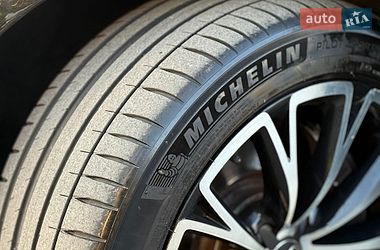 Седан Audi A8 2014 в Києві