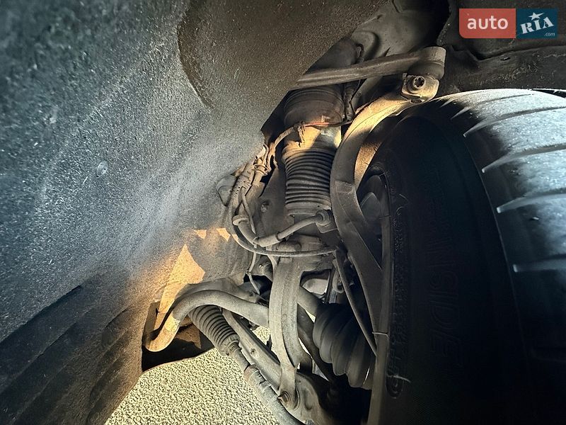 Седан Audi A8 2014 в Києві