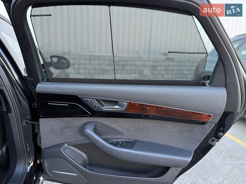 Седан Audi A8 2014 в Києві