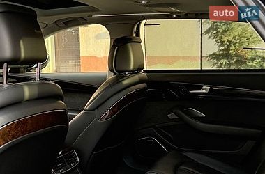 Седан Audi A8 2017 в Стрые