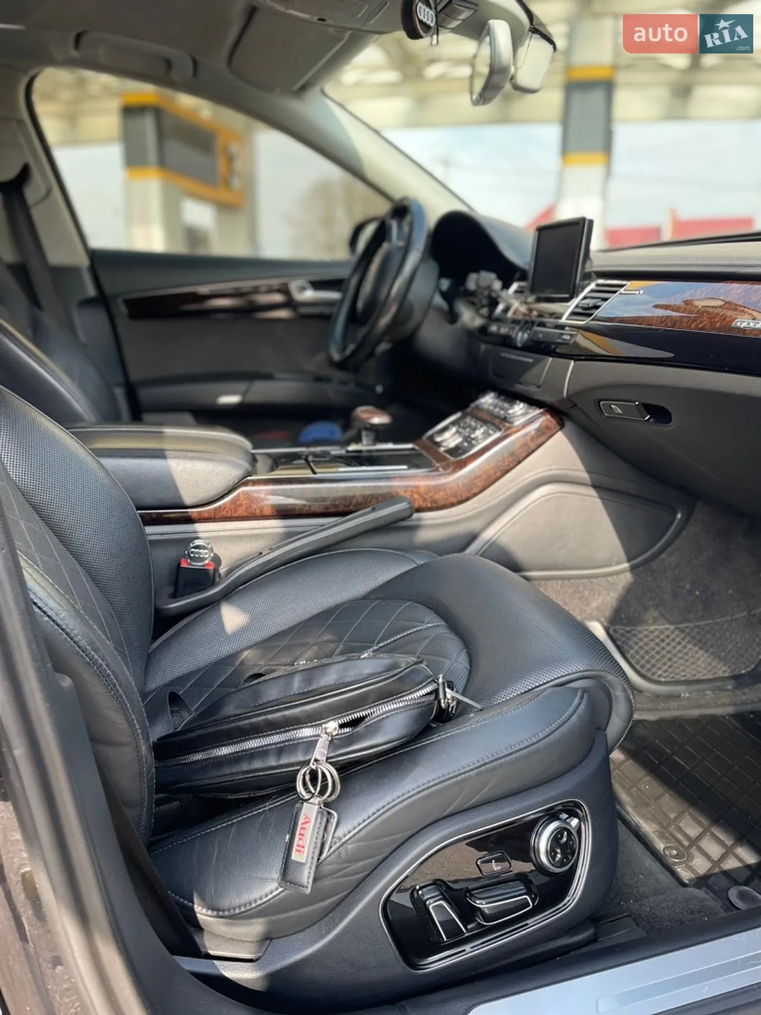 2011 Audi A8 - мініатюра 14