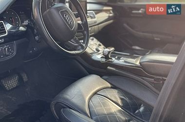 Седан Audi A8 2011 в Львове