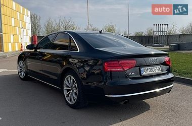 Седан Audi A8 2011 в Львове
