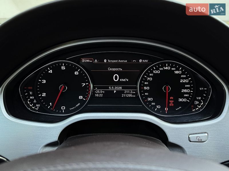 Седан Audi A8 2010 в Днепре