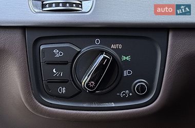 Седан Audi A8 2010 в Днепре