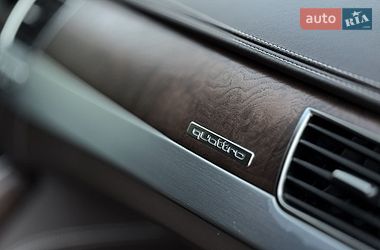 Седан Audi A8 2010 в Днепре