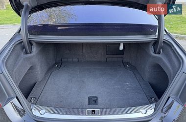 Седан Audi A8 2010 в Днепре