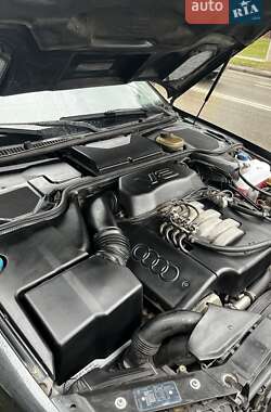 Седан Audi A8 1996 в Киеве
