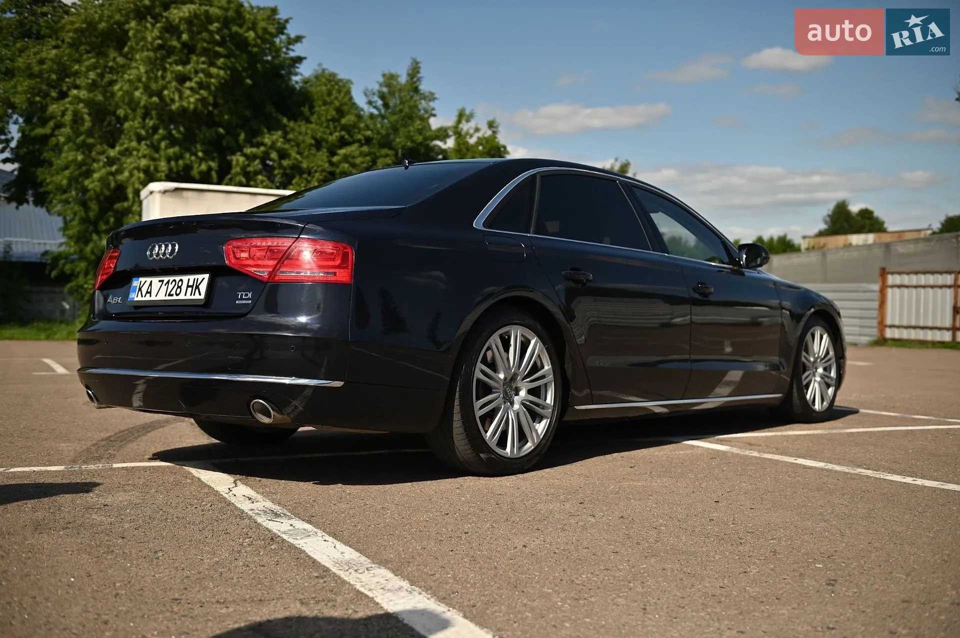 2010 Audi A8 - мініатюра 5