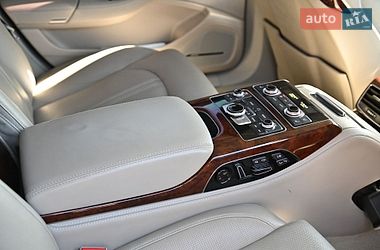 Седан Audi A8 2010 в Ровно