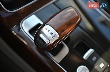 Седан Audi A8 2010 в Ровно