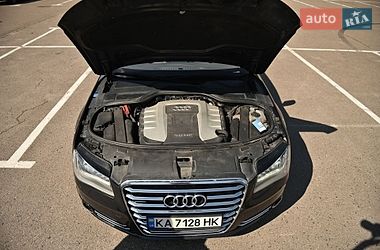 Седан Audi A8 2010 в Ровно