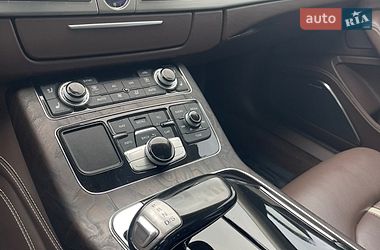 Седан Audi A8 2012 в Запорожье