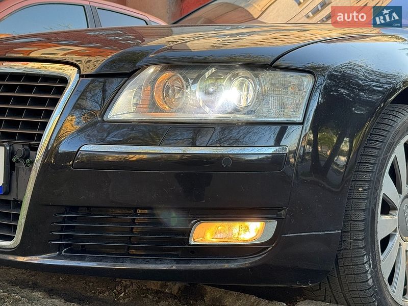 Седан Audi A8 2009 в Львове