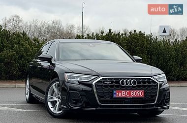 Седан Audi A8 2022 в Киеве