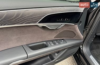 Седан Audi A8 2022 в Киеве