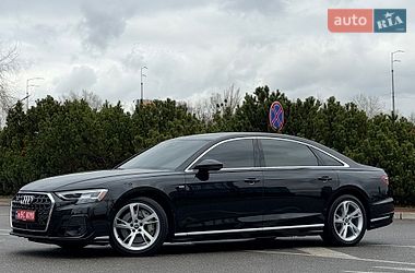 Седан Audi A8 2022 в Киеве