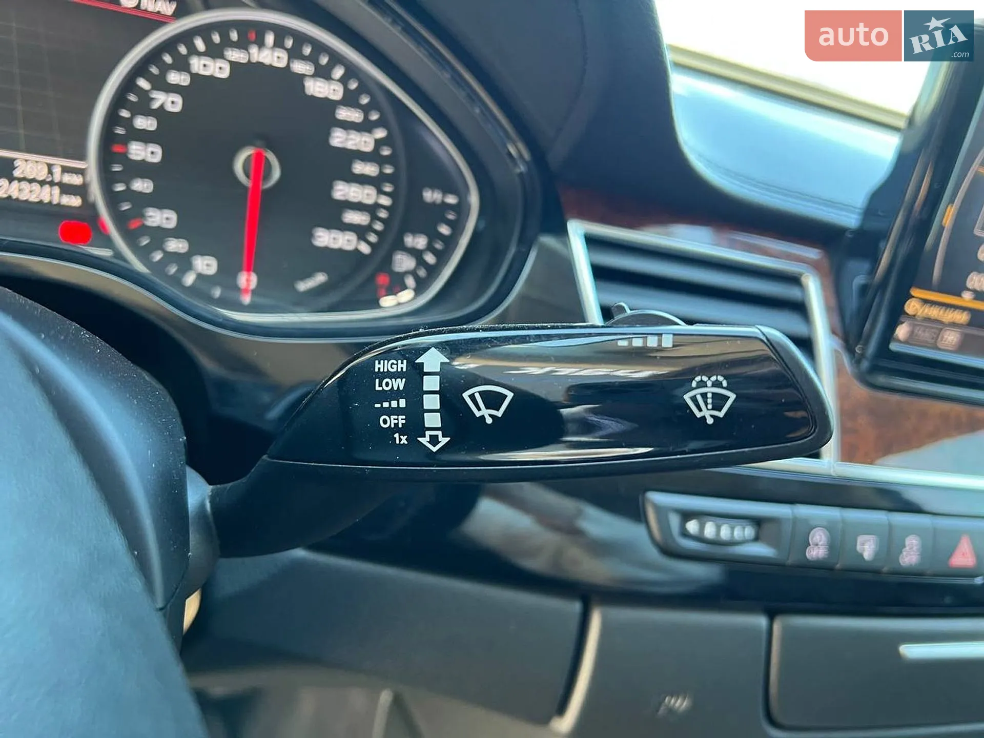 2012 Audi A8 - мініатюра 29