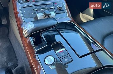 Седан Audi A8 2012 в Львові