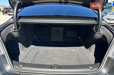 Седан Audi A8 2012 в Львові