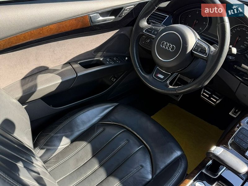 Седан Audi A8 2017 в Житомирі