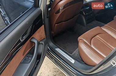 Седан Audi A8 2015 в Луцьку