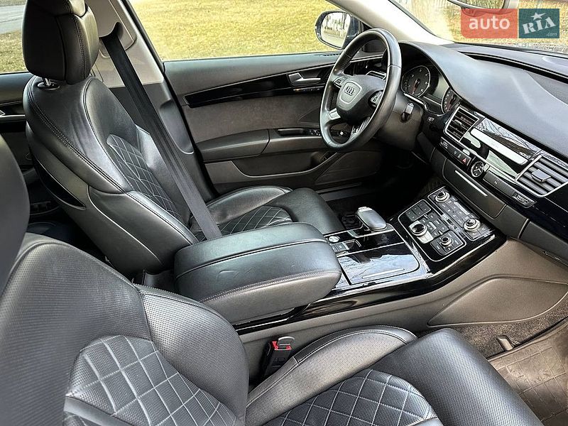 Седан Audi A8 2014 в Виннице