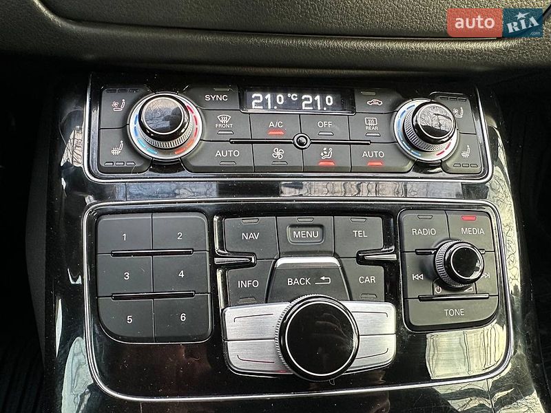 Седан Audi A8 2014 в Виннице