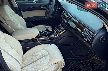 Седан Audi A8 2012 в Киеве