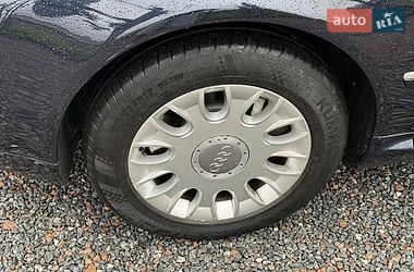 Седан Audi A8 2009 в Стрию