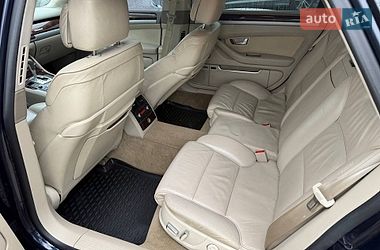 Седан Audi A8 2009 в Стрию