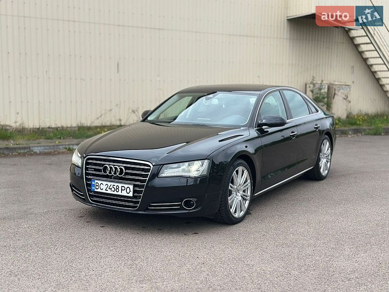 Седан Audi A8 2013 в Львове