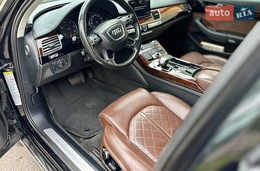 Седан Audi A8 2013 в Львове
