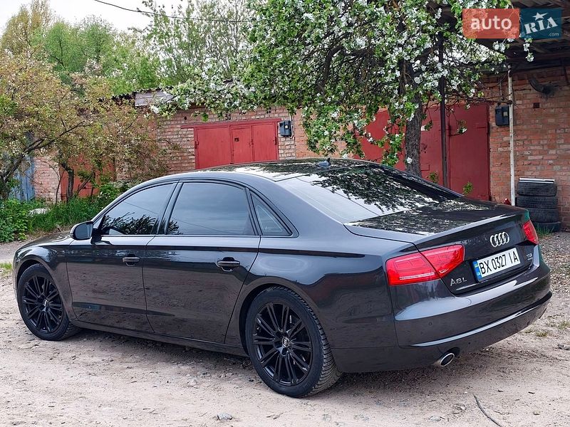 Седан Audi A8 2013 в Бердичеве