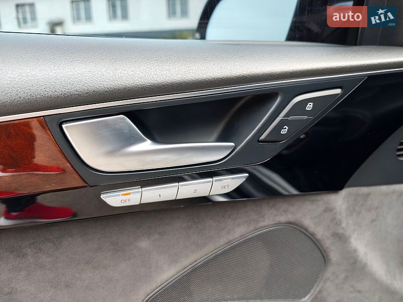 Седан Audi A8 2013 в Бердичеве