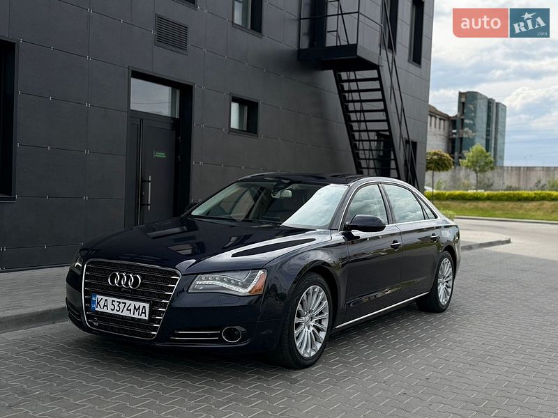 Седан Audi A8 2013 в Днепре