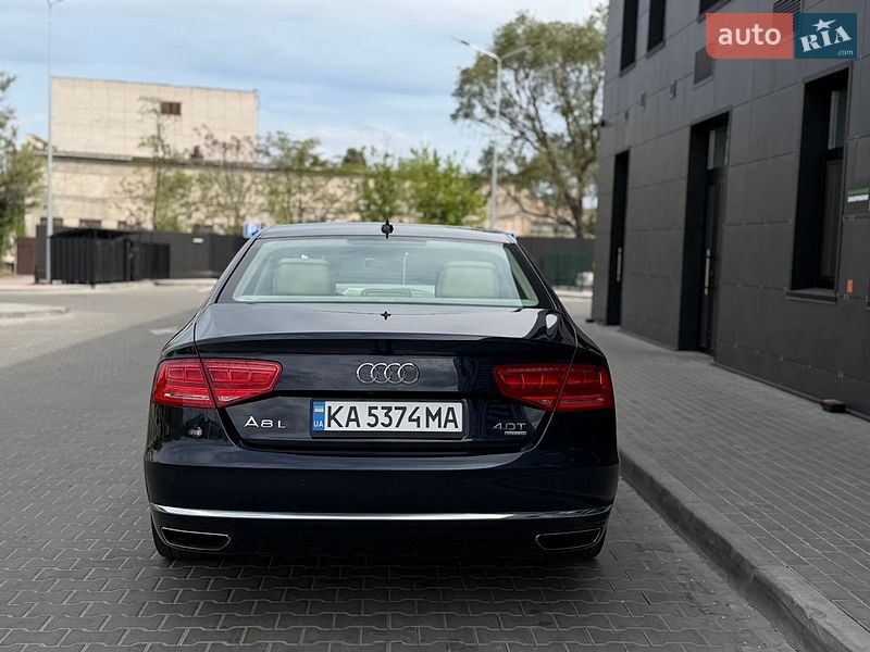 Седан Audi A8 2013 в Днепре