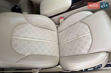 Седан Audi A8 2013 в Днепре