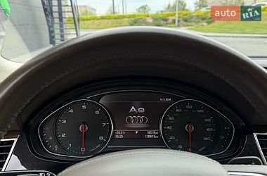Седан Audi A8 2013 в Днепре