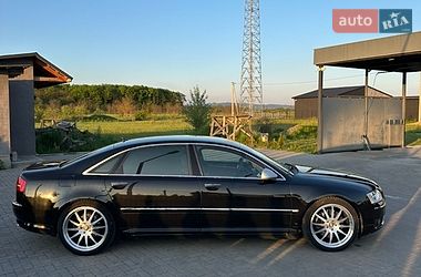 Седан Audi A8 2006 в Тячеве
