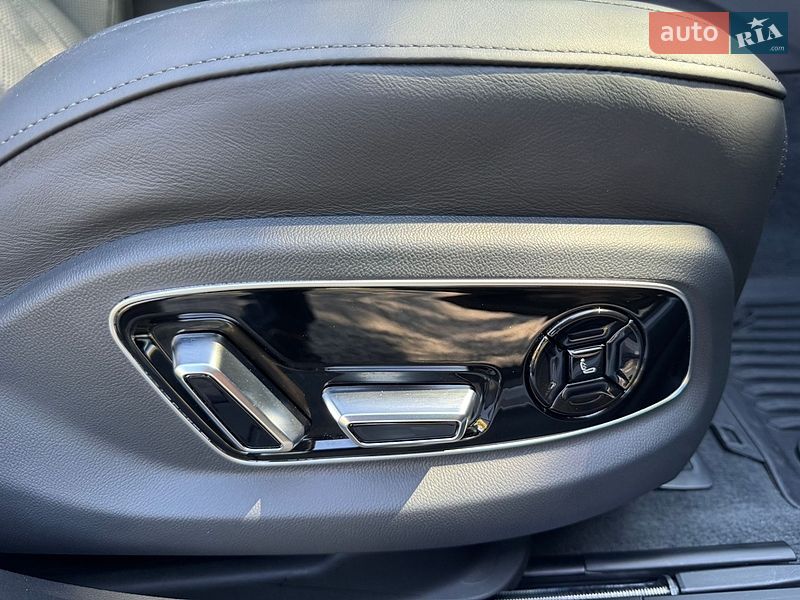 Седан Audi A8 2024 в Хмельницком