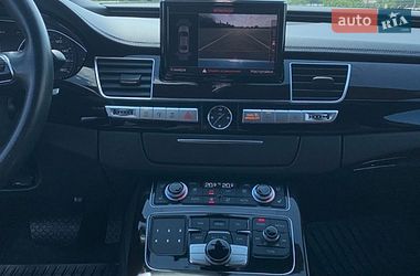 Седан Audi A8 2017 в Харькове
