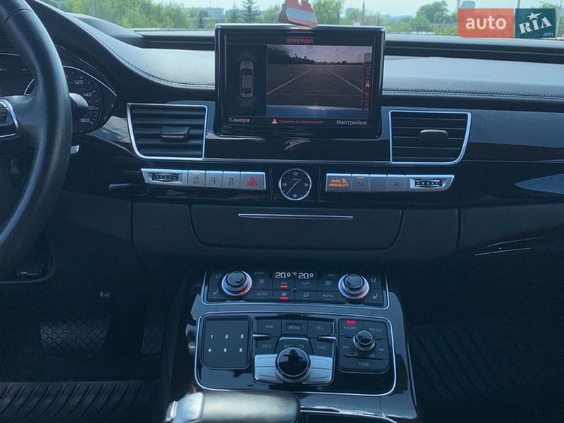Седан Audi A8 2017 в Харькове