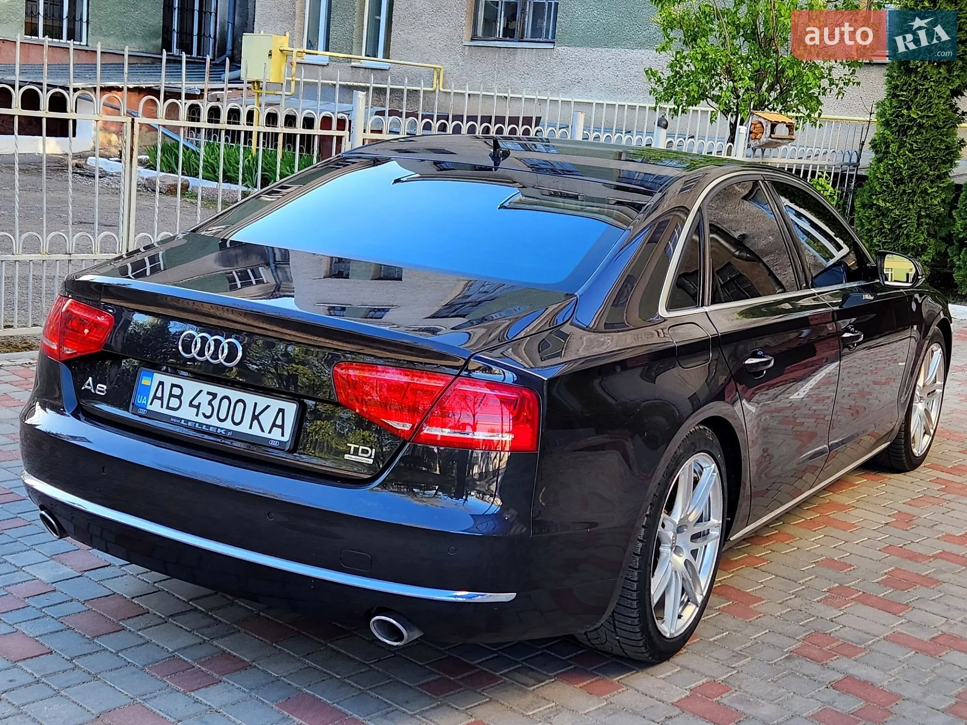2010 Audi A8 - мініатюра 13